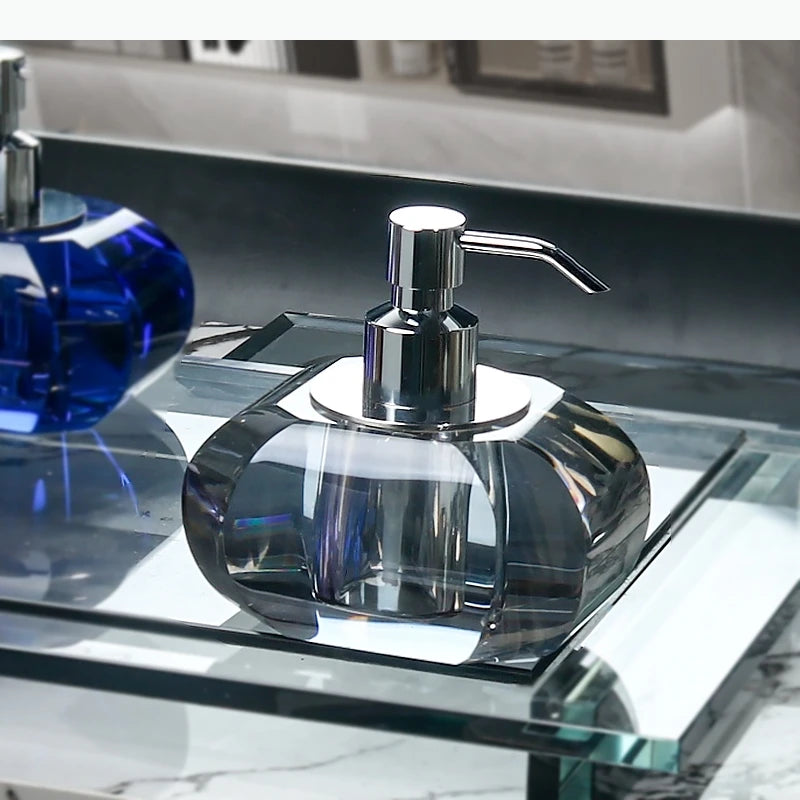 distributeur savon liquide transparent violet vert jaune bleu effet irisé moderne minimaliste pompe