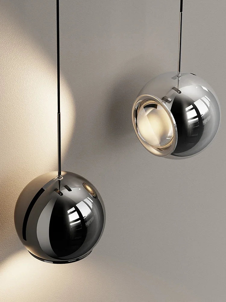 lampe murale réglable moderne argentée abat jour verre transparent minimaliste