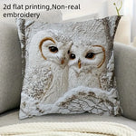 housse coussin carré motif chouettes neige texture veloutée polyester blanc moderne maison chambre coucher