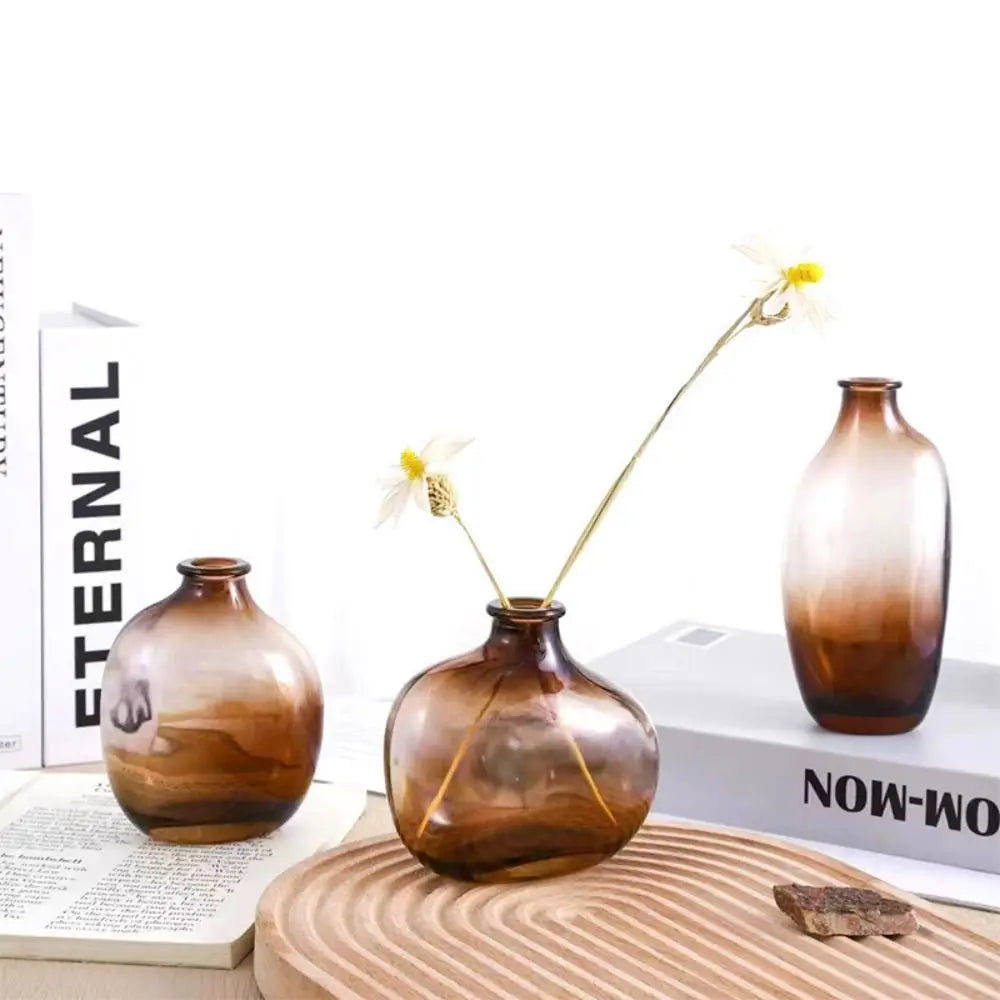vases verre marron bleu transparent modernes décoration maison fleurs artificielles ombre mat translucent minimaliste