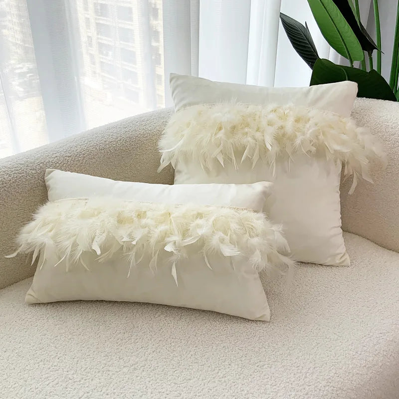 coussin décoratif carré velours pompon plumes patchwork moderne intérieur salon chambre taille 45x45cm