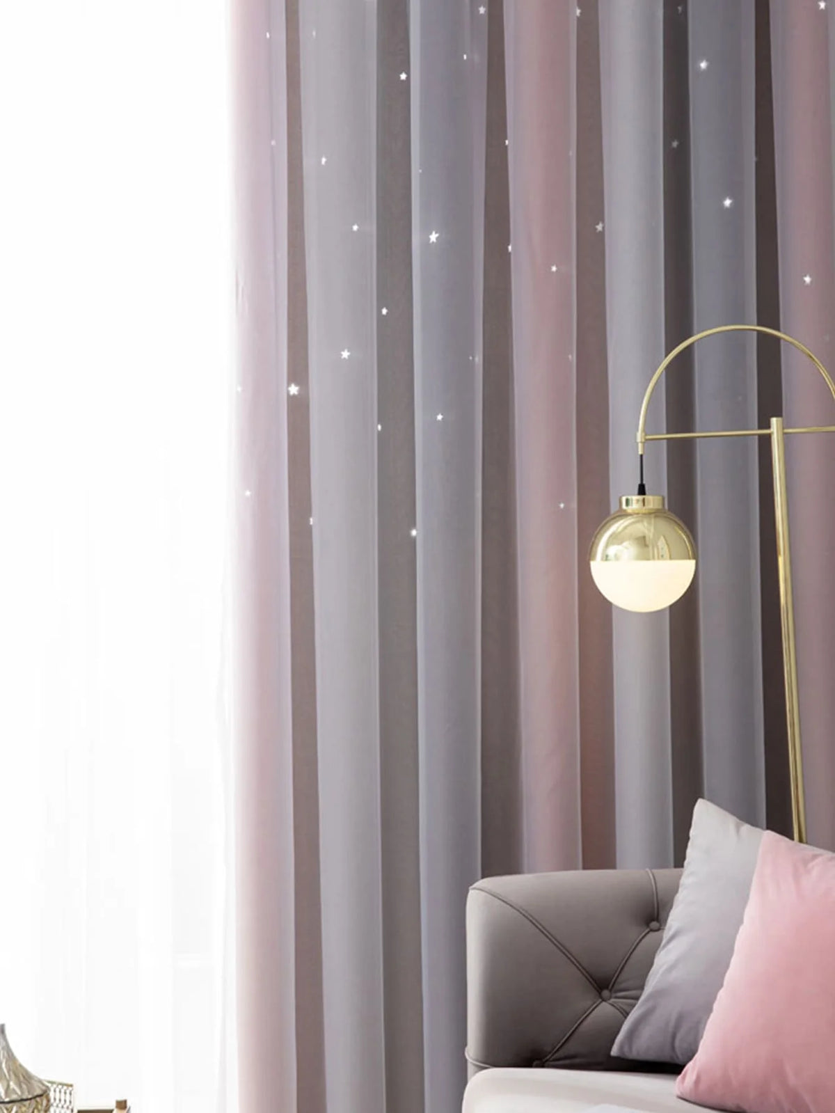 rideau moderne rose clair gris étoiles blanches polyester translucide anneaux métalliques chambre salon