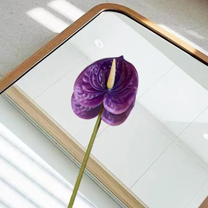 décoration intérieure fleurs artificielles rose verte feuilles modernes minimalistes chambre fête