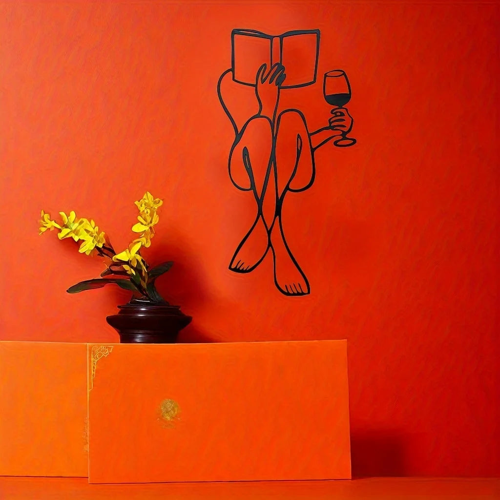 sculpture murale noir silhouette lecture vin minimaliste métal fixations invisibles chambre salon