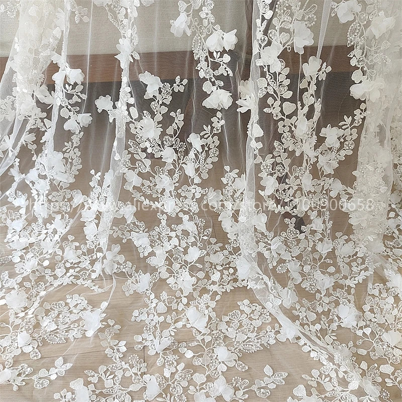 tissu dentelle brodée fleurs blanc translucide 130cm 33cm élégant mariage sophistiqué soie motifs floraux