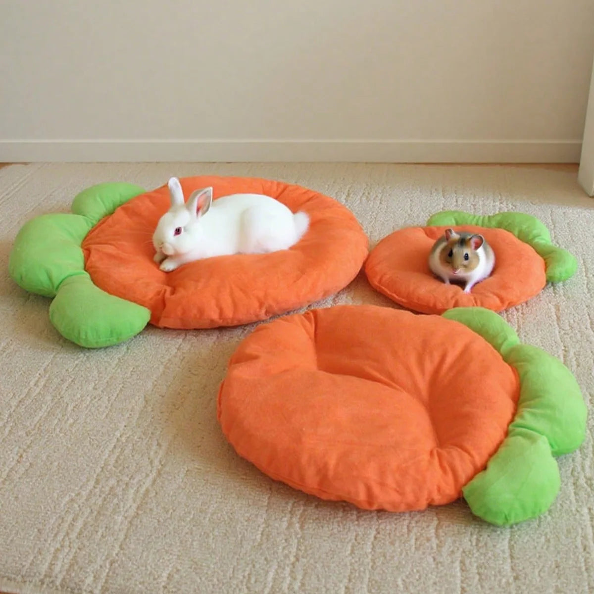 tapis coussin animal compagnie forme carotte polaire soft orange vert hamster lapin chinchilla sofa