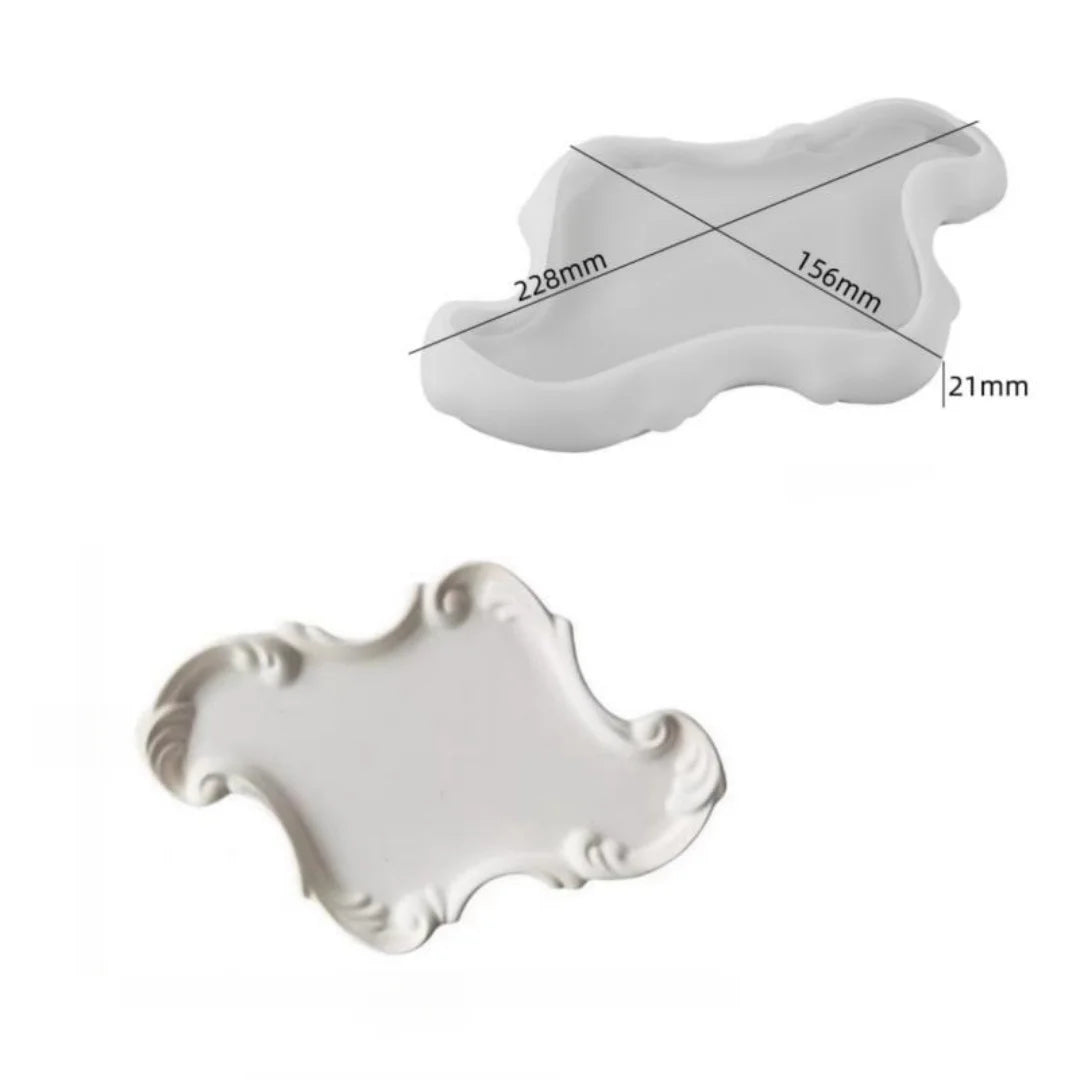 porte bijoux silicone ornements floraux classique baroque colliers or pierres noires blanc