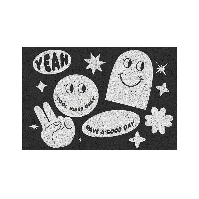 Une image stylisée en noir et blanc contenant divers éléments graphiques positifs, tels que des symboles souriants, des étoiles et des fleurs, avec des messages encourageants comme "Cool vibes only" et "Have a good day".