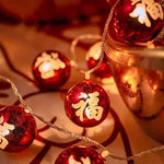 décoration festive lanternes chinoises rouge caractères chinois guirlande lumineuse éclairage noël nouvel an mariage