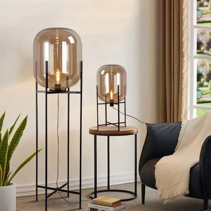 lampe sol moderne transparente ampoule filament noir gris fumé led verre minimaliste