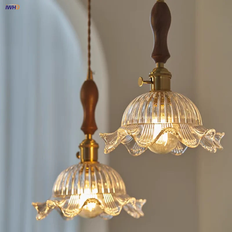 lampe suspendue verre transparent bois foncé vintage rustique feuilles dorées tringle