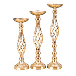 chandeliers décoratifs torsadés or fleurs artificielles bougies événements mariage table