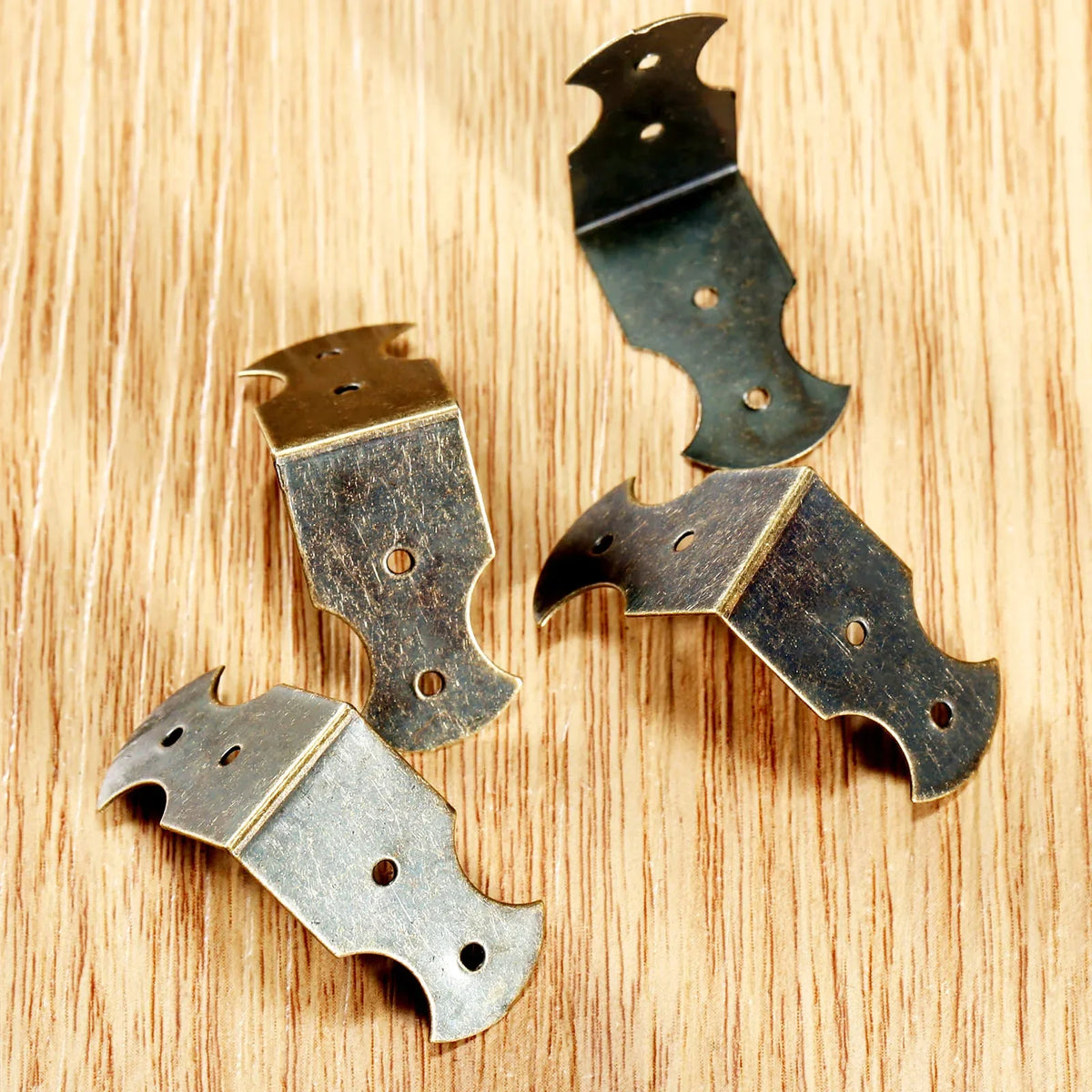 clips coin noir doré vis classique fourreurs travail bois petits grands