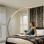 lampe pied arc moderne télécommande noir blanc beige bleu rouge violet minimaliste