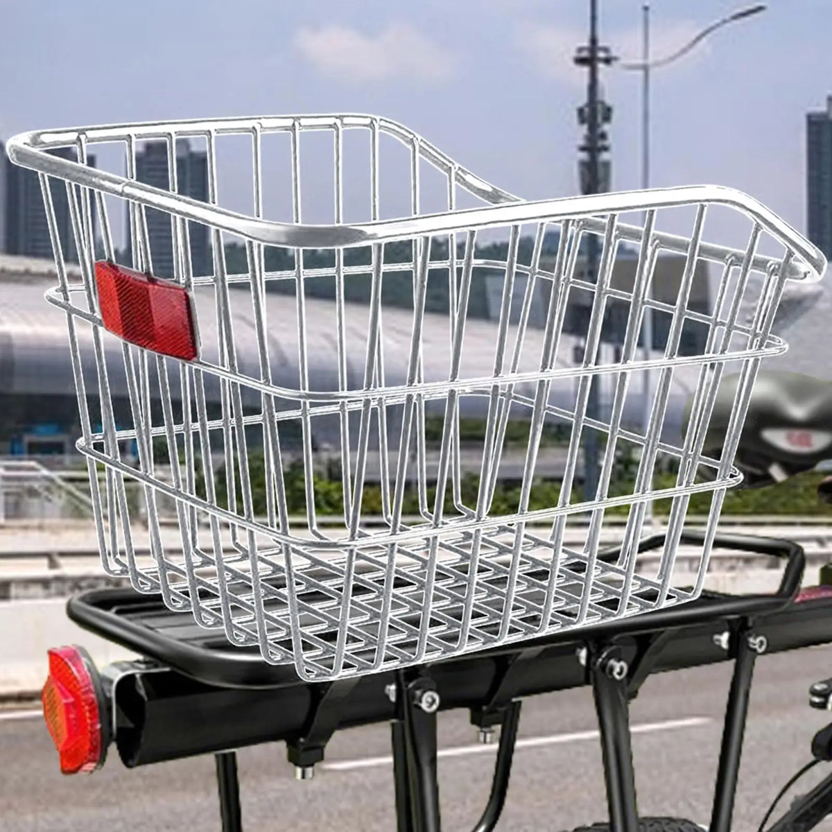 panier vélo arrière acier noir clips moderne maille métallique couvercle vis poignée