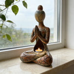 statue méditative résine bouddhiste marron orange vert zen spiritualité décoration intérieure chambre salon