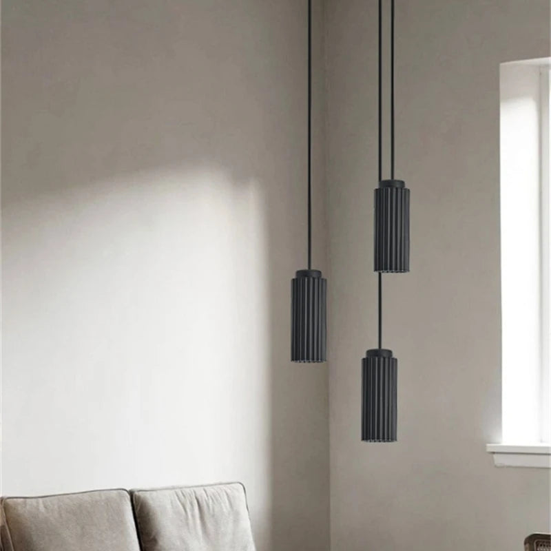 suspension lumineuse moderne blanc bleu orange rose jaune rayures verticales opaques gu10