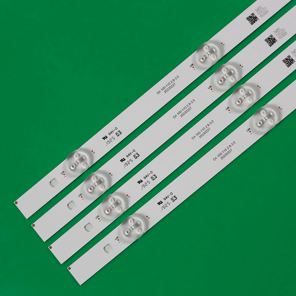 bande lumineuse led blanc moderne connecteurs étiquettes codes numéros série