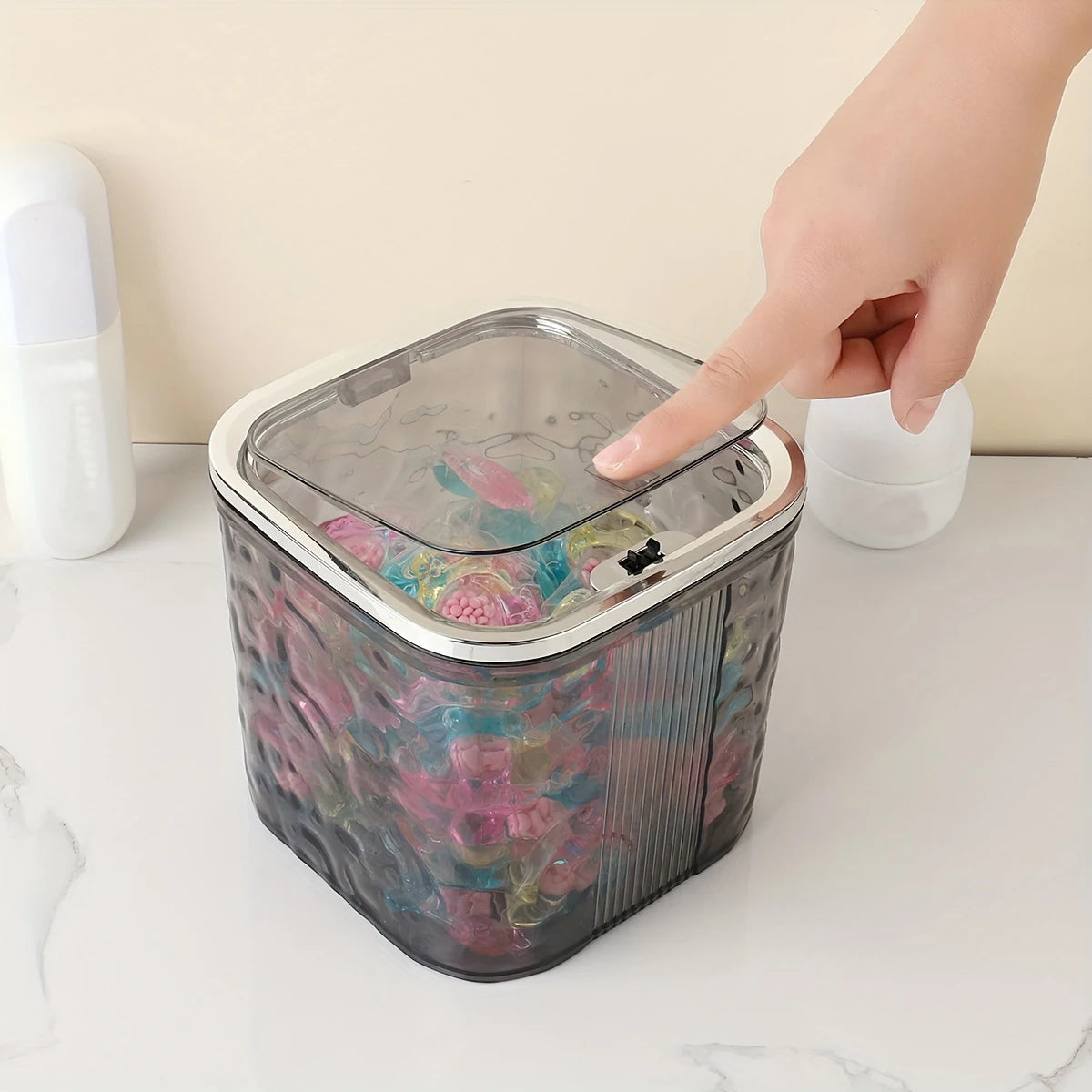boîtes rangement lessive transparentes texture rugueuse moderne imperméables cuillère poudre contemporaine buanderie organisation produits