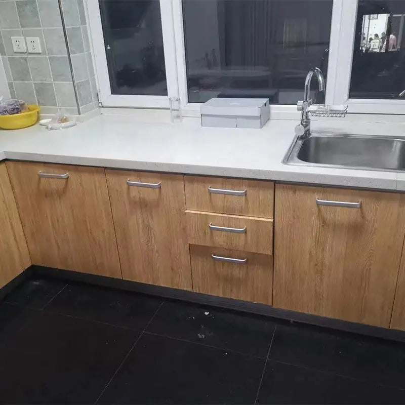 Film décoratif auto-collant pour armoire en gris clair