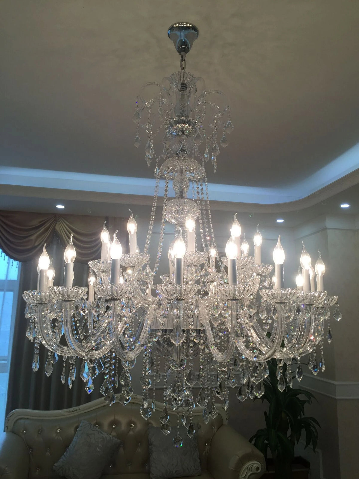 lustre cristal transparent classique 10 lumières baroque salon decoration chrome poli câbles fixation