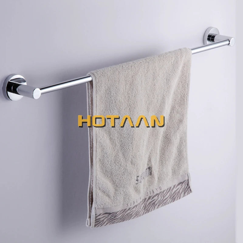 Installation facile du porte-serviettes sur mur de salle de bain