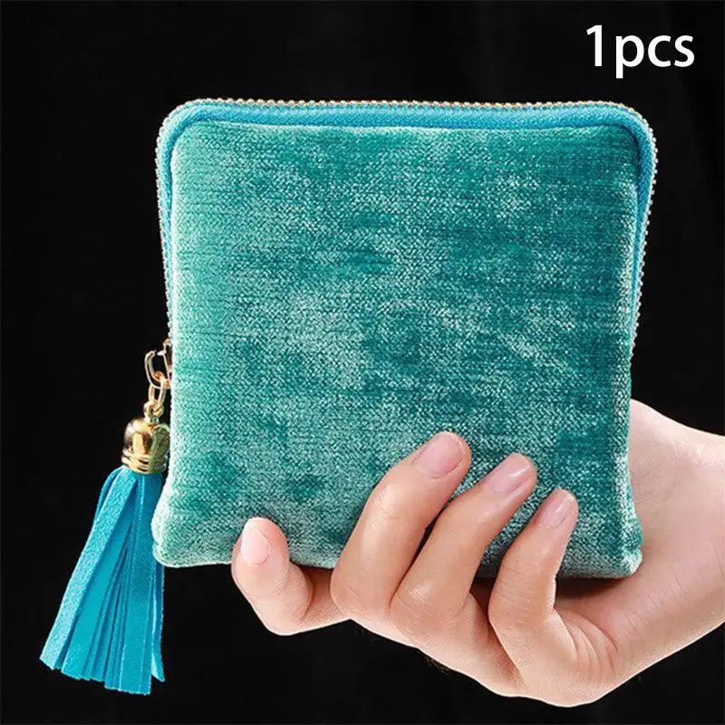 sac bijoux velours doux vert beige fermeture glissière rangement bague boucle oreille collier moderne