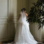voile mariée longue dentelle chantilly tulle blanc ivoire cathédrale élégant bordure fleurs
