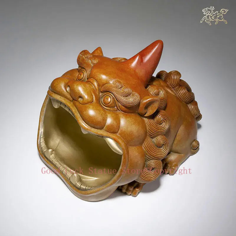 statue décorative lion marron pièces dorées texture détaillée traditionnel asiatiqueintérieur cavité pièces