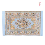 tapis ornements floraux motifs géométriques rouge beige bleu rose vert classique traditionnel miniature