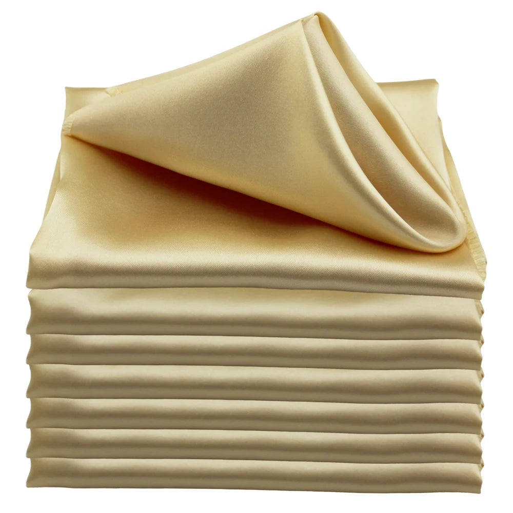 serviettes table vert rose bordeaux classiques anneaux dorés mariage anniversaire noël nhà hàng