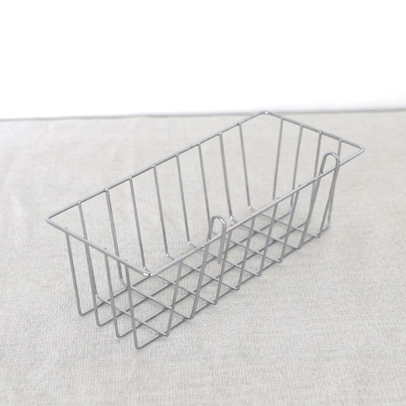 paniers suspendus noir blanc maille métallique moderne minimaliste clips muriaux