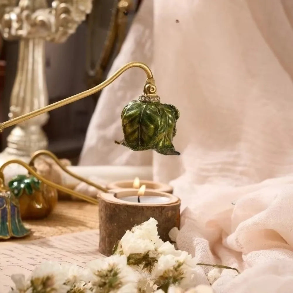 bougie parfumée suspension citrouille classique vintage orange vert bleu doré motifs feuilles tringle