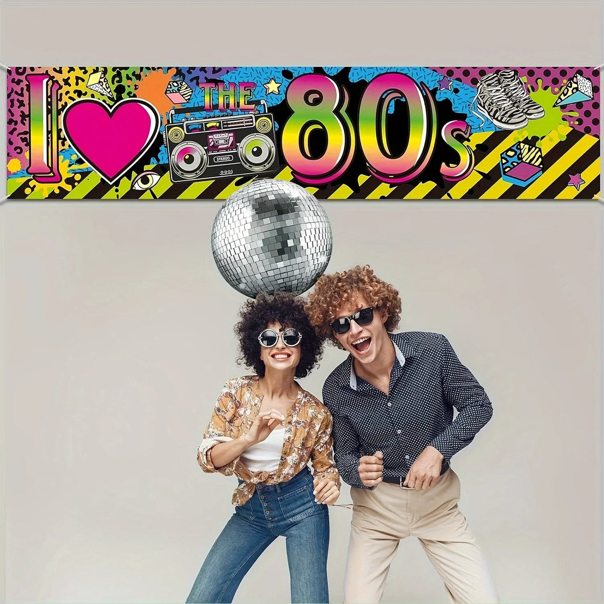 bannière graphique années 80 multicolore pop art graffiti clips disco vintage événementiel festive