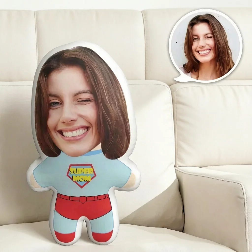 coussin personnalisé super maman photo femme souriante bleu rouge blanc
