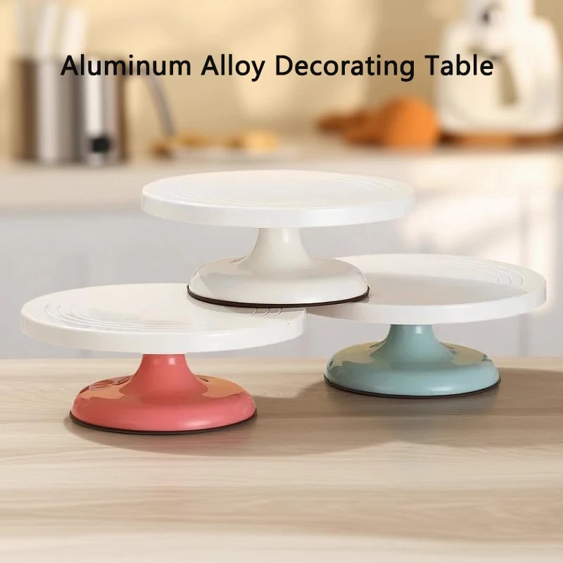 tableau tournant decoration gateau blanc rose bleu moderne outils pâtisserie accessoires spatule couteau fourchette