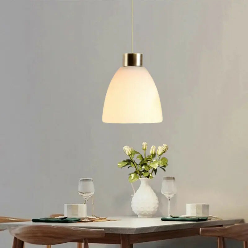 abat jour verre blanc translucide moderne décoration intérieure cloche lumière fixe