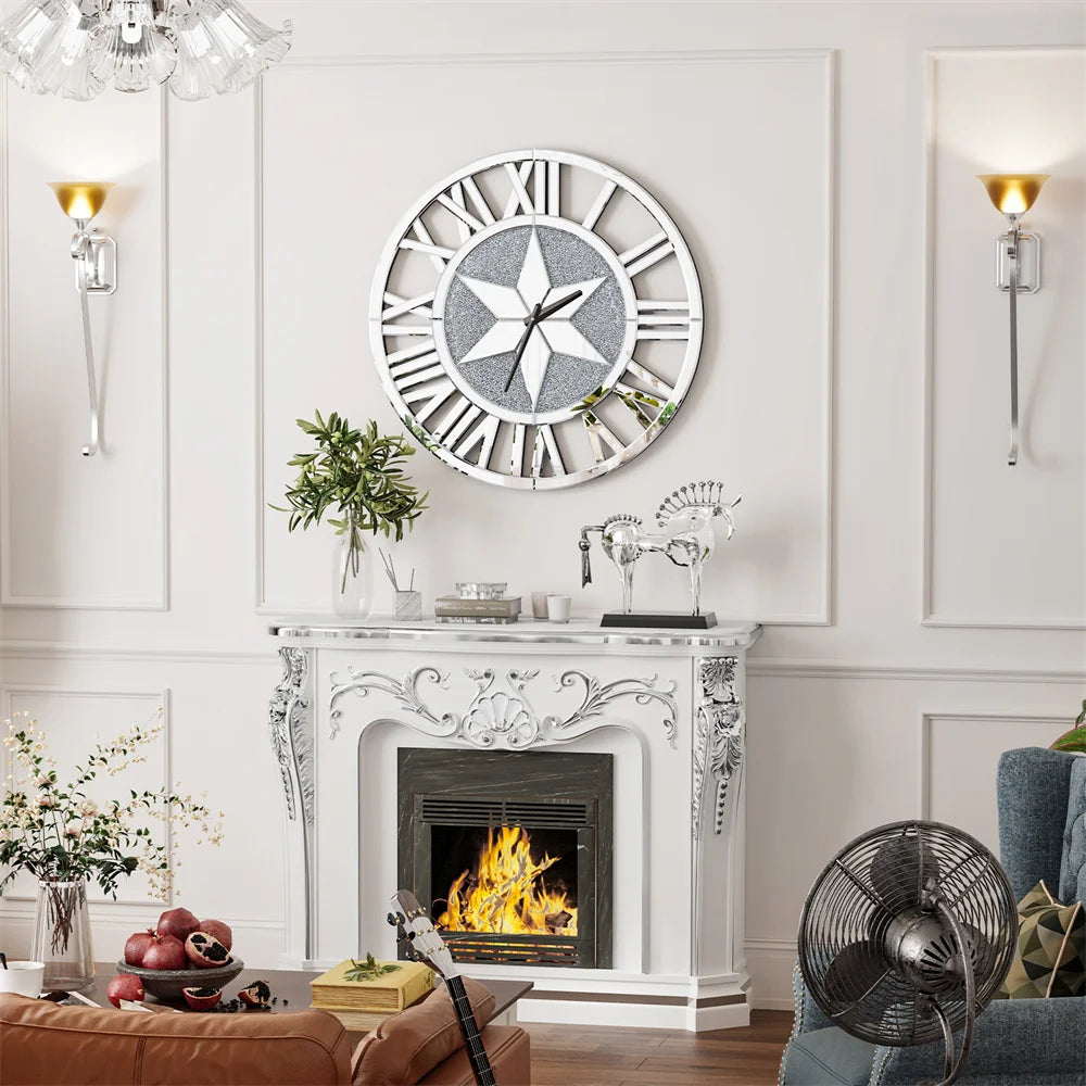 Cette image représente un intérieur élégant et lumineux, avec une cheminée allumée et une horloge murale décorative sur le mur blanc.