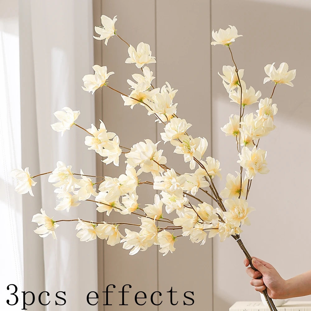 décoration intérieure bouquet fleurs artificielles rose naturel blanc orange rouge bleu vase minimaliste