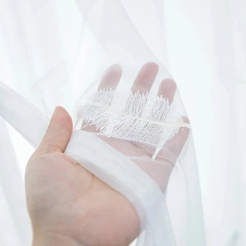 rideau blanc transparent brodé feuilles dorées moderne chambre salonhôtel