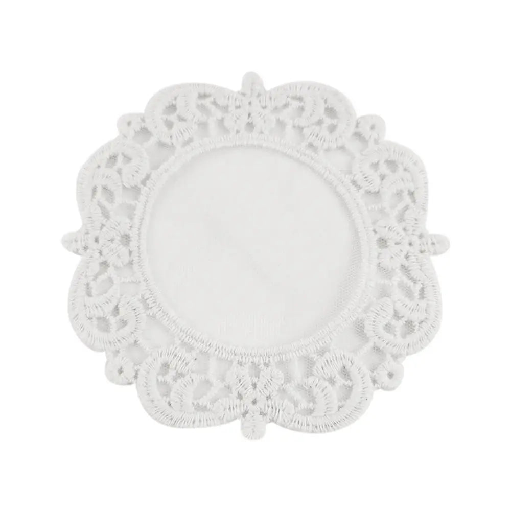 serviettes table brodées dentelle blanc beige classique maison cuisine festives vintage
