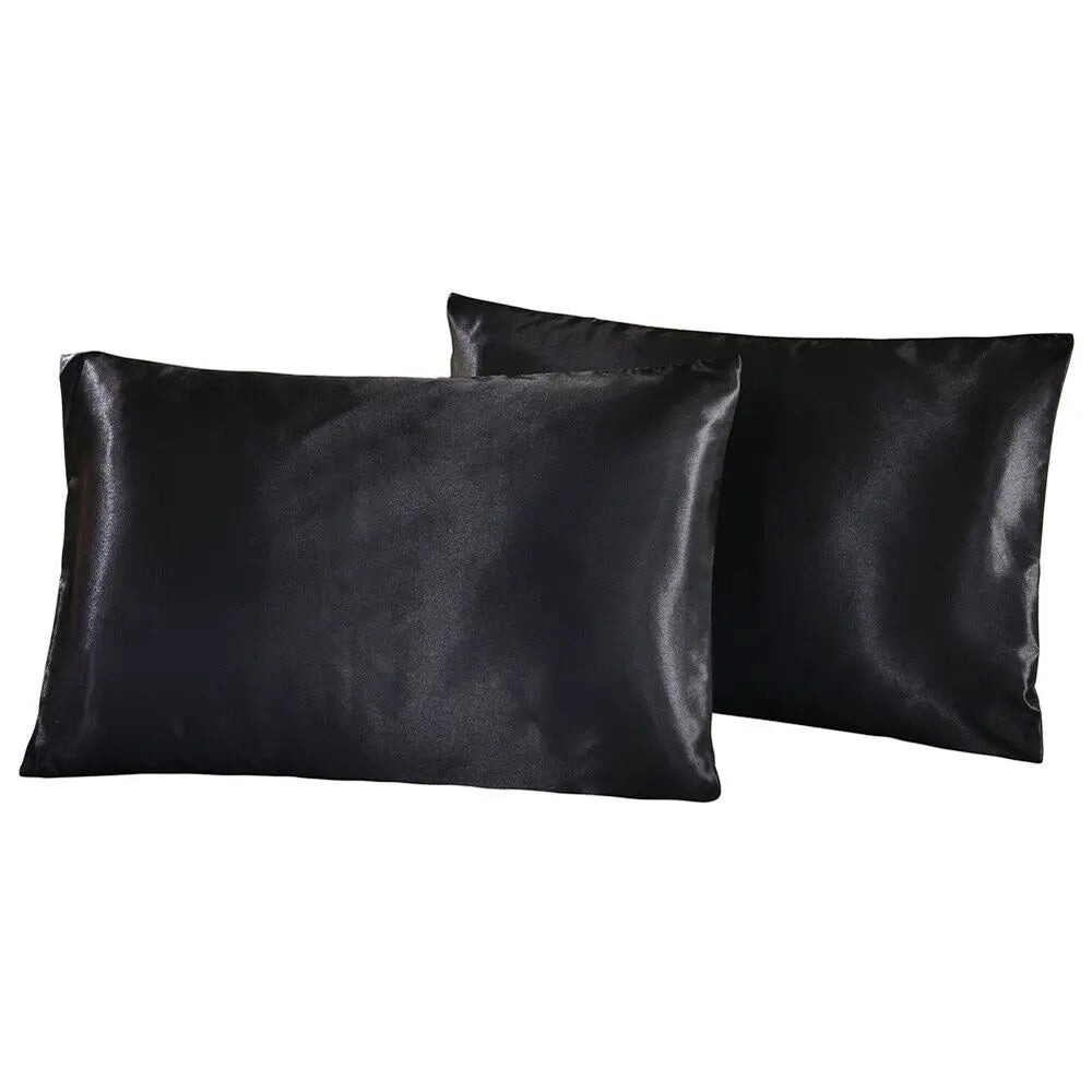 housses coussin satinées bleu marine pièces moderne literie opaques fixations