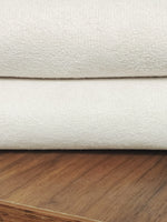 tapis acrylique blanc rose beige poilu duveteux decoratif scandinave intérieur