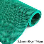 tapis sol moderne gris rouge vert motif triangles pvc antidérapant salle bains cuisine