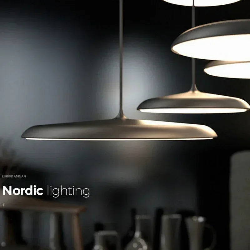 Suspension lumineuse moderne bleu noir gris blanc rose plat scandinave 249lm 2ans