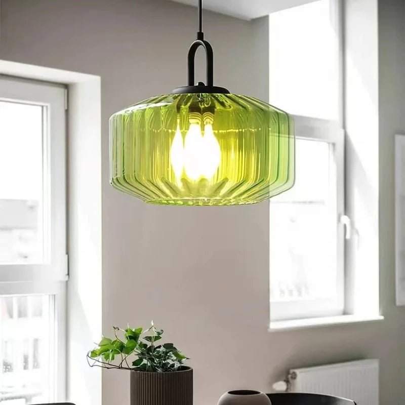 lampe suspendue moderne vert rose beige rayures horizontales opacité salon restaurant chambrehôtel