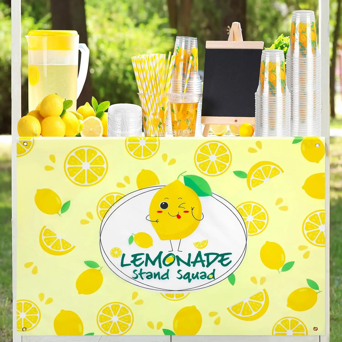 stand citronnade citrons jaunes tranches citron enfantin décoratif attaches table festif anniversaire