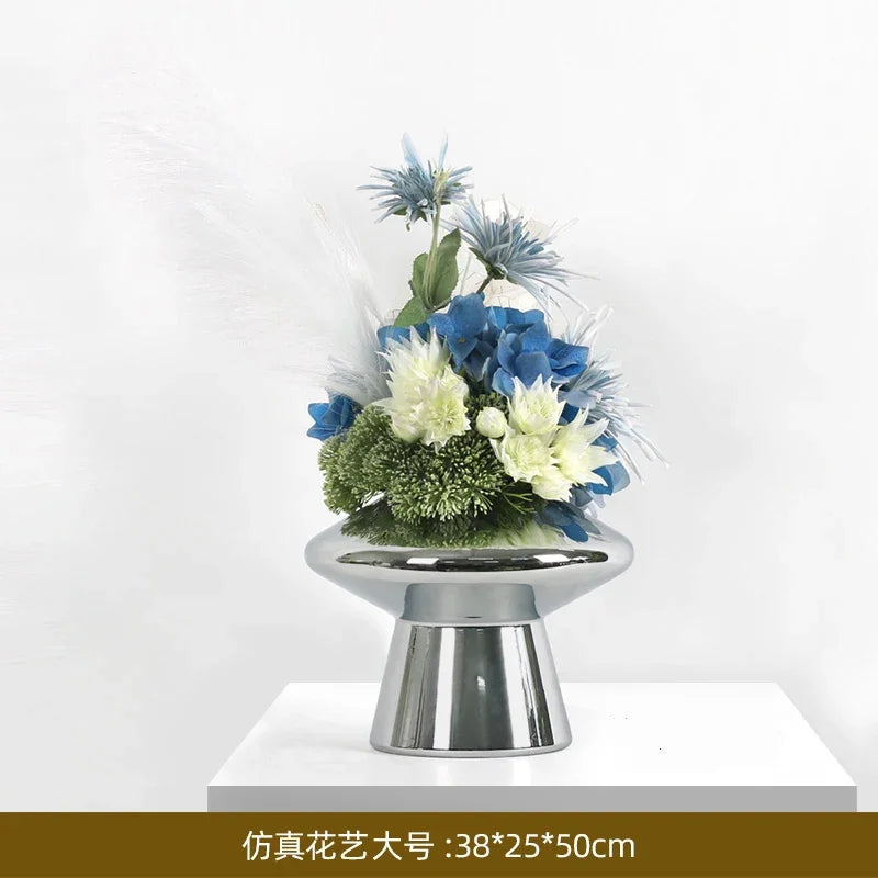vase moderne argenté brillant fleurs artificielles blanches vertes décoration maison