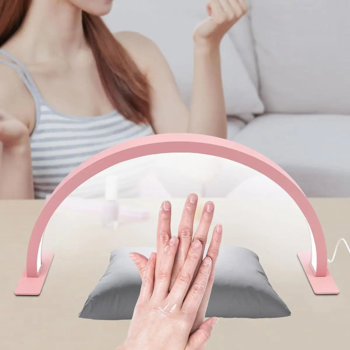lampe moderne noir blanc rose pâle lisse réglable luminosité couleur ongles cils
