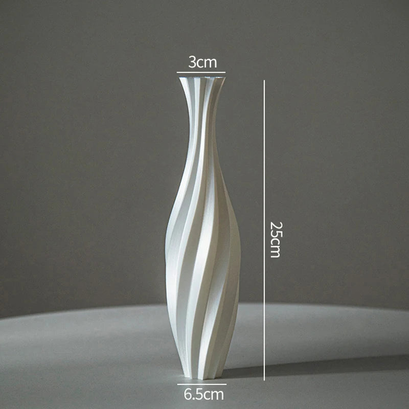 vase décoratif moderne minimaliste motif ondulé spirale opaque fleurs lilas violet table maison salon